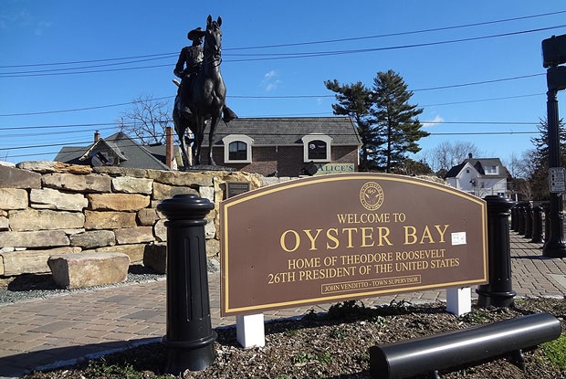Oyster-Bay-NY-Family-Dormers